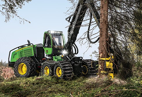 Forest machinery – biggest JOHN DEERE harvester model – 1470G