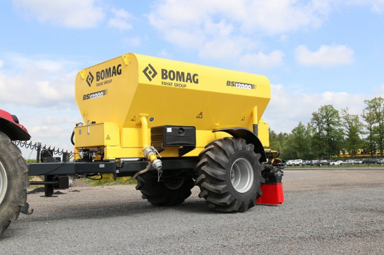 BOMAG BS 10 binder spreaders reliably delivers precise spreading results. 