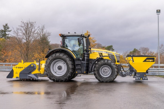 BOMAG tractor-towed stabilizers and tractor-mounted spreaders.