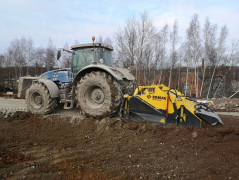 BOMAG RS 250 tractor-towed stabilizers are designed for use with tractors.
