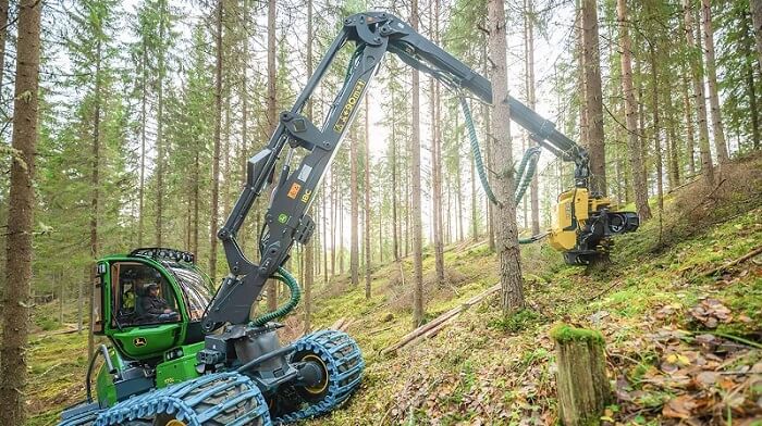 JOHN DEERE IBC strėlės valdymo sistema išmaniai valdo ištiesimą įvairiuose etapuose