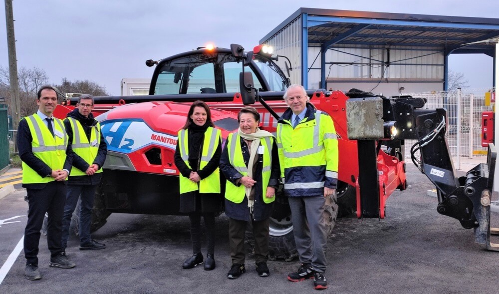MANITOU presented a prototype of a hydrogen-powered telehandler!