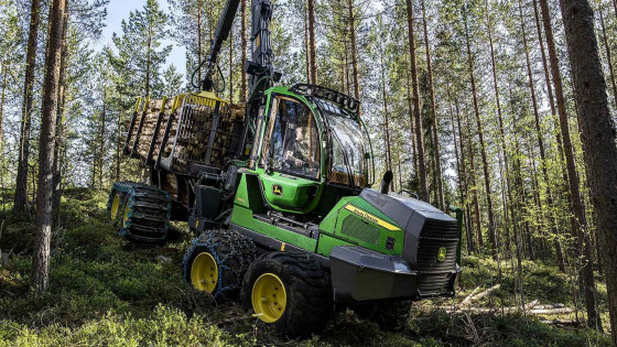 JOHN DEERE forwarder 910G 