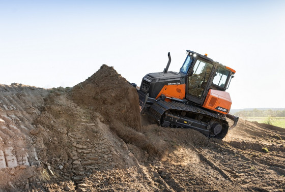 The mid-size DEVELON Dozer DD130.