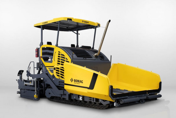 BOMAG paver 