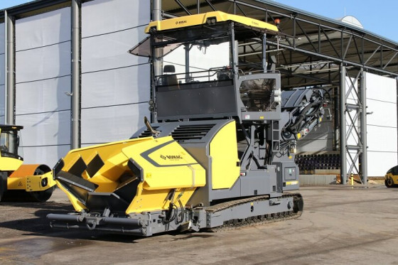 BOMAG feeder