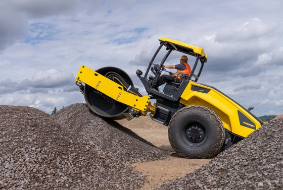 BOMAG Single drum roller