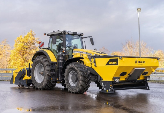 BOMAG’s BS 5 tractor-mounted spreader.