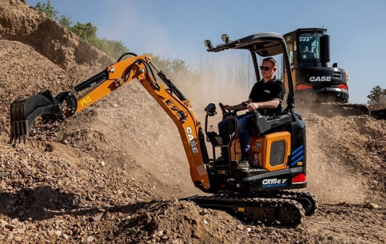 CASE D-Series mini excavator – electric model