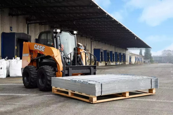 CASE B-Series Skid Steer Loaders SR210B.