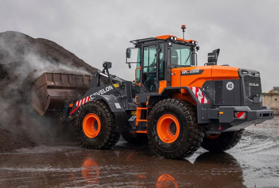 DEVELON Wheel Loaders DL280-7.