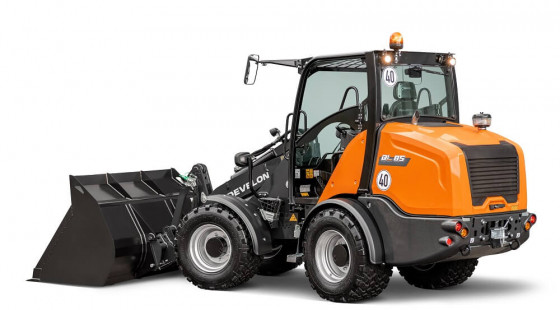 Compact wheel loader DEVELON DL85-7.