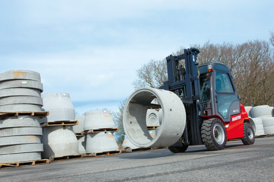 MI series MANITOU forklift trucks. 