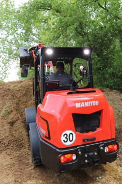 MANITOU šarnyriniai krautuvai