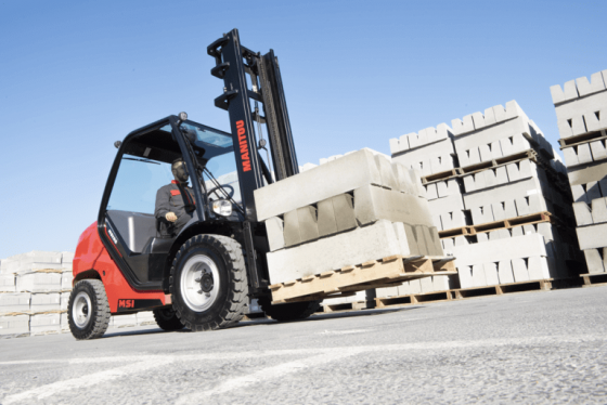 MANITOU MSI series forklift trucks – move long or bulky loads efficiently.