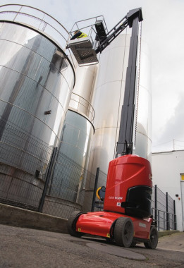 MANITOU VJR stiebinės kėlimo platformos pasižymi kompaktiškumu ir manevringumu.