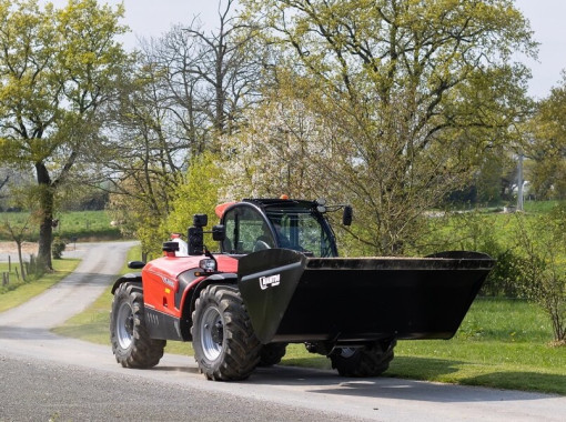 MANITOU MLT serijos teleskopiniai krautuvai žemės ūkiui.