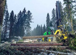 1470G – didžiausia JOHN DEERE medkirtė