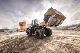 CASE G-Series wheel loaders 821G – productivity and fuel efficiency.