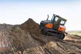 The mid-size DEVELON Dozer DD130.