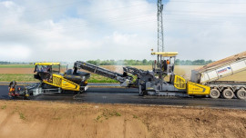 BOMAG feeder for efficiency.