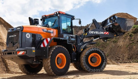 DEVELON DL200 Wheel Loader