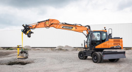 DEVELON Wheel Excavators DX170W-7.