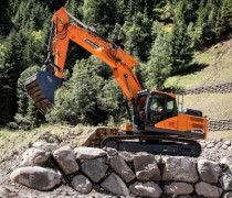 DEVELON vikšriniai ekskavatoriai DX245NHD-7.