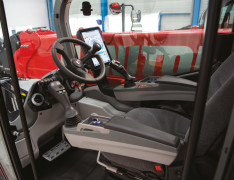 MANITOU MRT series telehandler – cab.