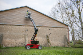 Articulated aerial platforms