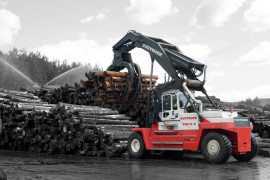 SVETRUCK TMF 12/9 rąstų krautuvas.