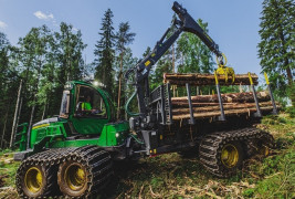 Patikima miško technika – JOHN DEERE medvežė 1210G 