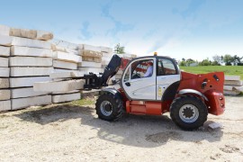 MANITOU MHT series telehandlers for heavy loads.