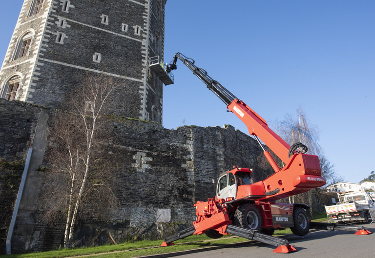 MANITOU MRT serijos teleskopinis krautuvas